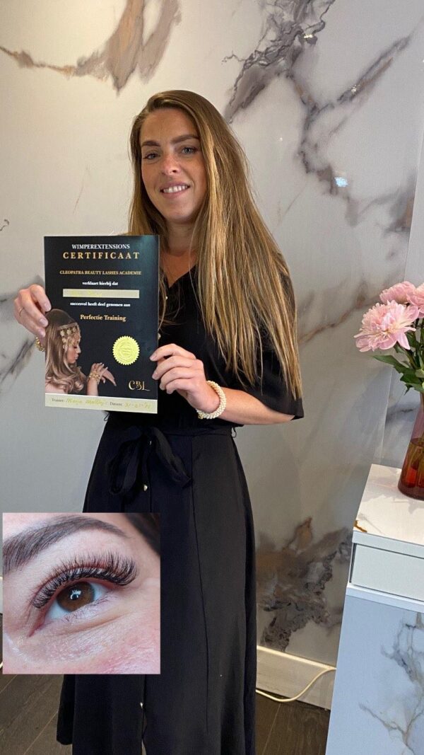 Perfectie Training wimperextensions - Afbeelding 3