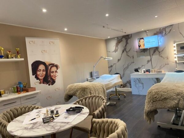 wimperextensions cursus Russian Volume 🎓 - Afbeelding 19